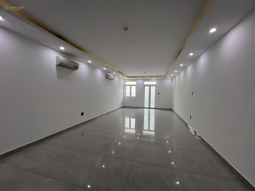 Bán nhà phố lk hoàng trọng mậu himlam có tm + hđt 55tr giá 27,5 tỷ  0908 935 ***