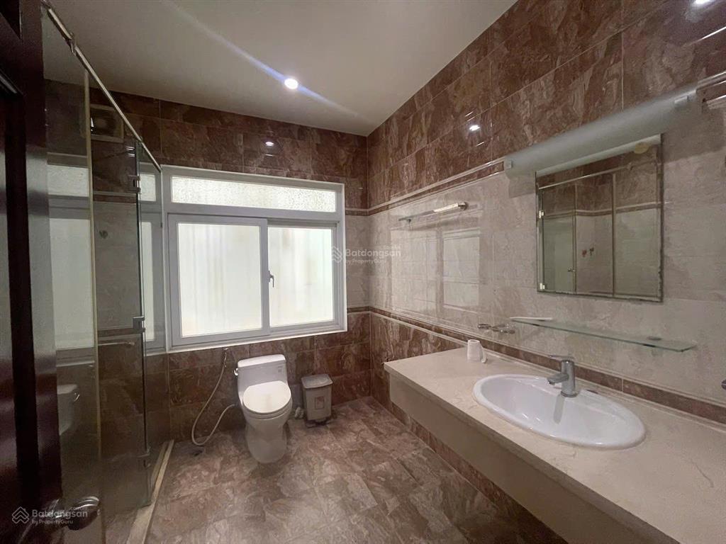 Bán 45 tỷ (tl) biệt thự 7.5x20m2 đ.số 9 himlam hướng t vị trí khan hiếm  0908 935 *** chính chủ