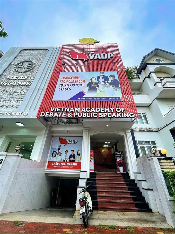 Nhà đẹp kinh doanh mt hoàng trọng mậu himlam 7.5x20m2 sàn suốt, pccc, tm giá 110tr 0908 935 ***