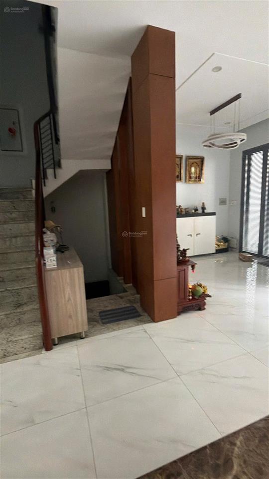 Bán biệt thự him lam 7.5x20m2 42 tỷ nhà full nội thất, có thang máy, hướng nam  0908 935 ***