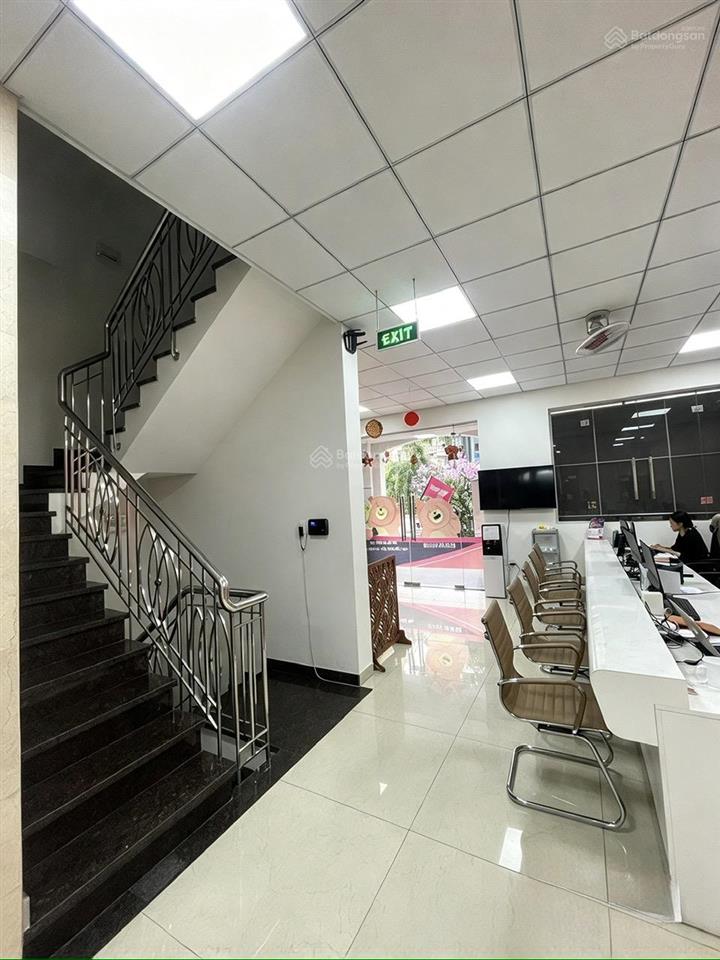 Nhà mặt tiền himlam 7.5x20m đ. hoàng trọng mậu nhà mới, có tm, trống sàn giá 110tr  0908 935 ***