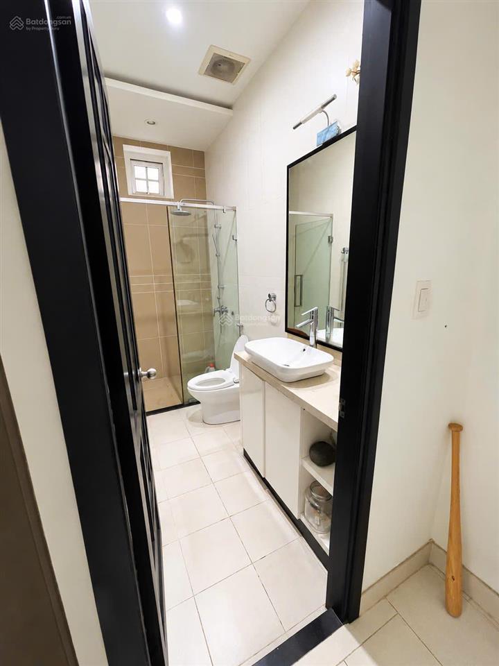 Bán biệt thự 150m2 có thang máy, full nội thất, đối diện khu gv. giá 45 tỷ (có tl)  0908 935 ***