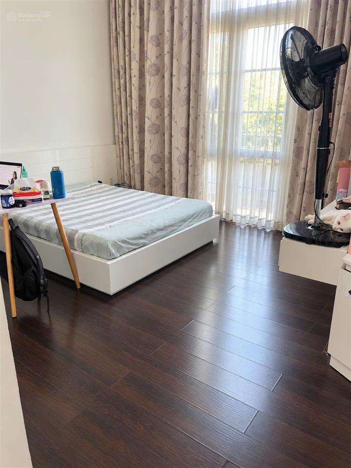 Bán biệt thự 150m2 có thang máy, full nội thất, đối diện khu gv. giá 45 tỷ (có tl)  0908 935 ***