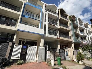 Bán 27,5 tỷ nhà phố 100m2 himlam cách mt hoàng trọng mậu vài căn  0908 935 ***