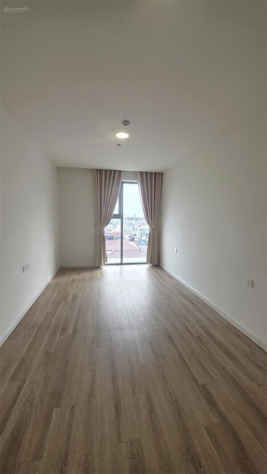 Hàng hiếm chủ ngợp bank bán lỗ 500tr căn 2pn 84m² urban green,  0919 931 ***