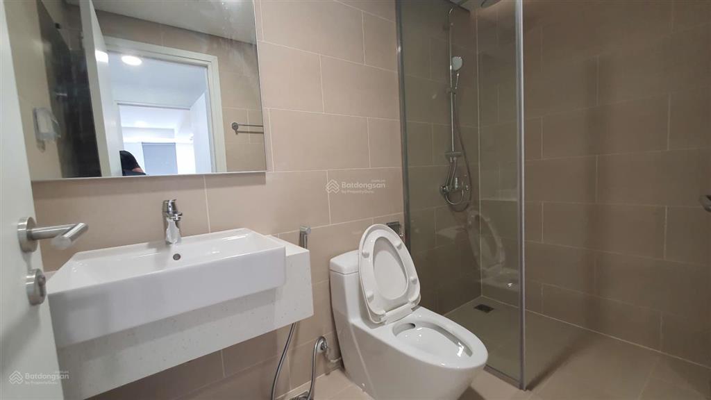 Hàng đẹp giá tốt, cho thuê 2pn2wc tháp a urban full nội thất cao cấp chỉ 15tr/tháng,  0777 673 ***