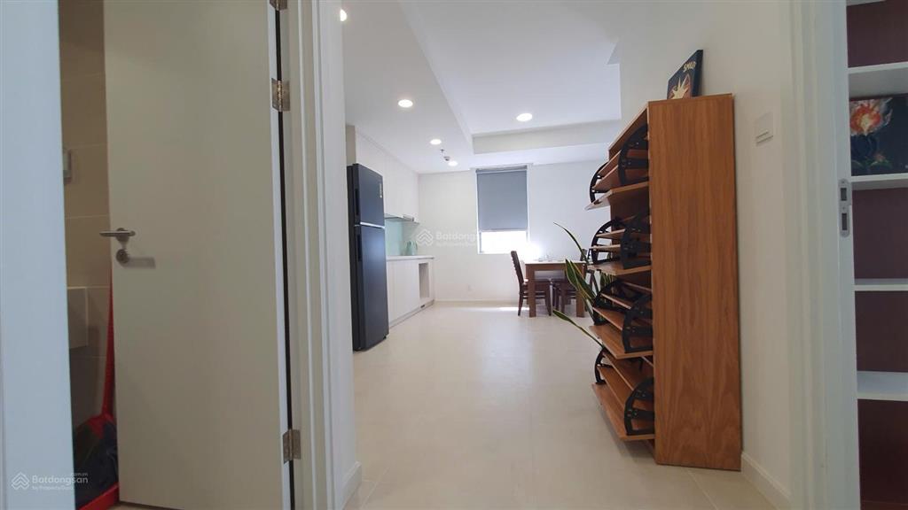 Hàng đẹp giá tốt, cho thuê 2pn2wc tháp a urban full nội thất cao cấp chỉ 15tr/tháng,  0777 673 ***