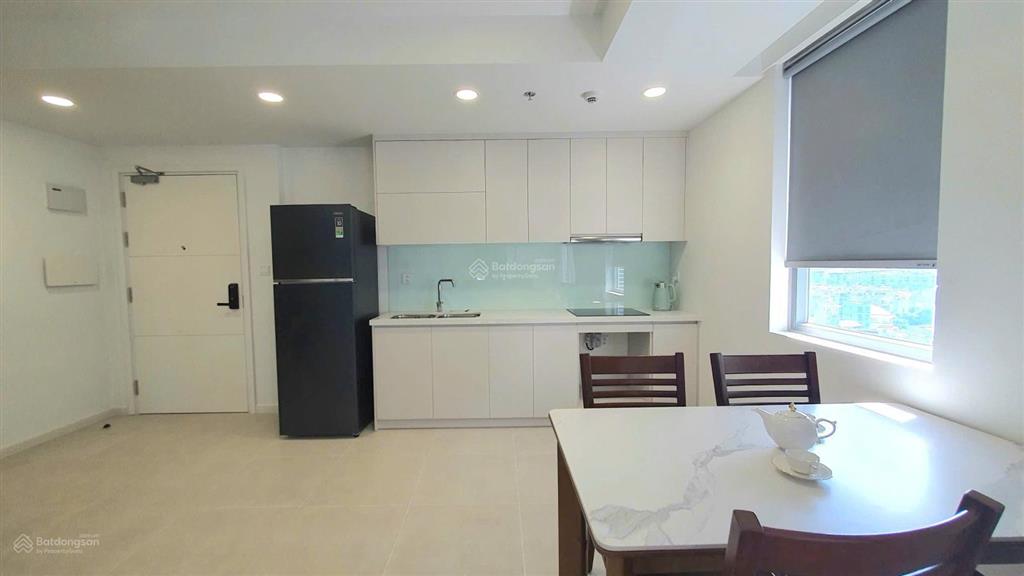Hàng đẹp giá tốt, cho thuê 2pn2wc tháp a urban full nội thất cao cấp chỉ 15tr/tháng,  0777 673 ***