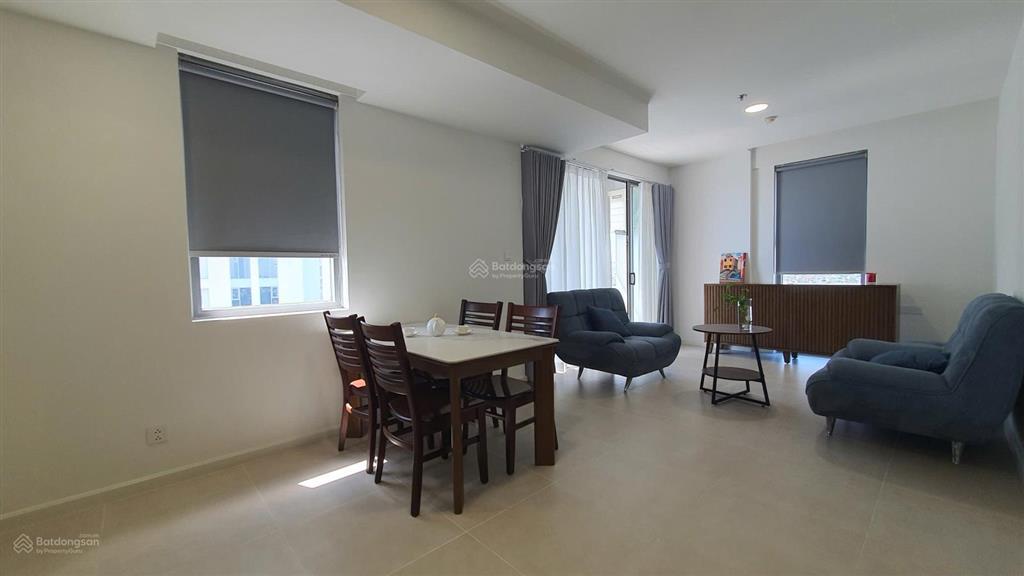 Hàng đẹp giá tốt, cho thuê 2pn2wc tháp a urban full nội thất cao cấp chỉ 15tr/tháng,  0777 673 ***