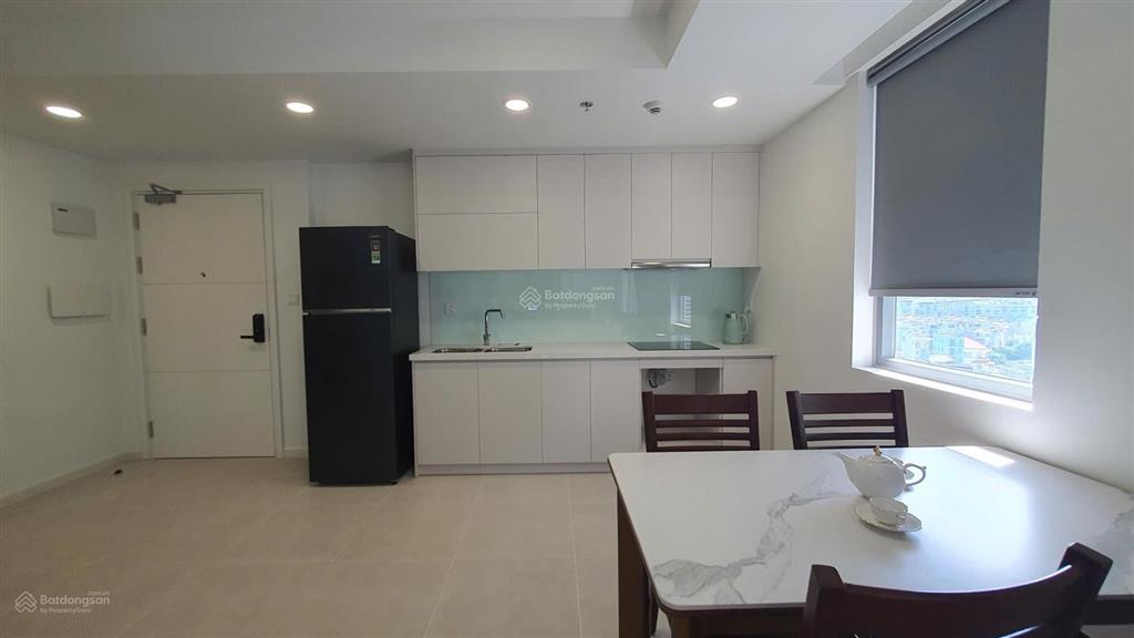 Hàng đẹp giá tốt, cho thuê 2pn2wc tháp a urban full nội thất cao cấp chỉ 15tr/tháng,  0777 673 ***