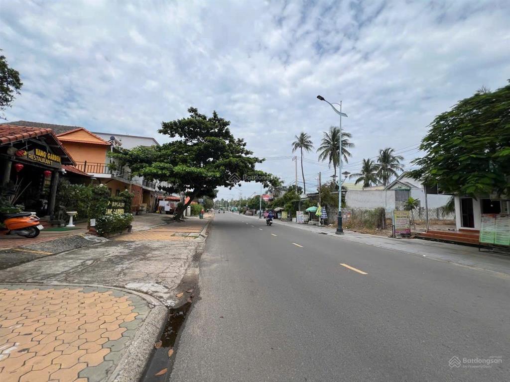 Hàng hiếm 400m² giáp biển mặt tiền nguyễn đình chiểu mũi né phan thiết