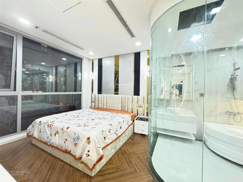 Cho thuê 4pn  160m2 park 2  giá 60tr view sông vinhomes central park