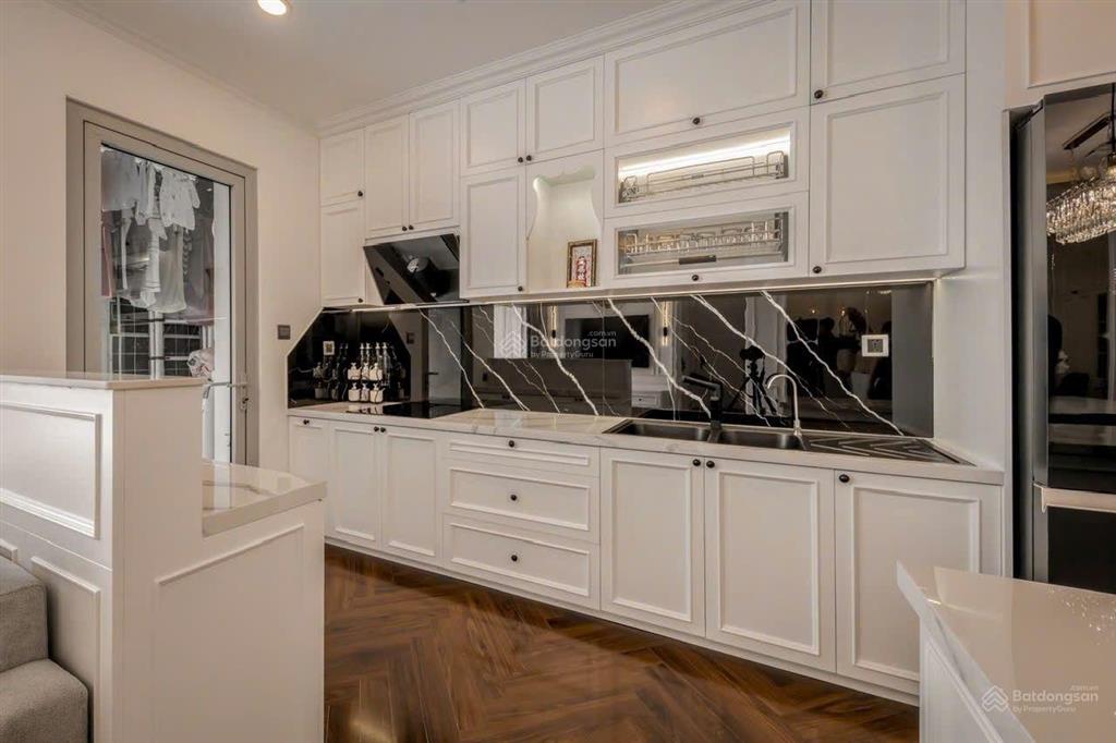Cho thuê cc 2pn, 2wc, 80m2 tại vinhomes central park, 20 triệu/tháng, bình thạnh, hcm