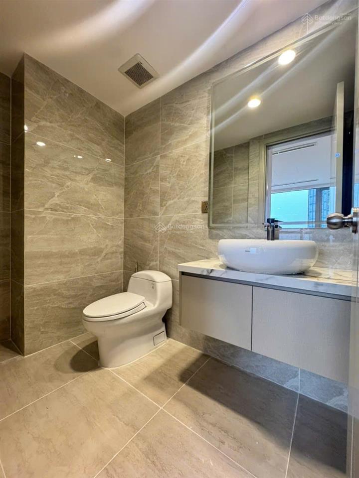 Cho thuê căn hộ 3pn, 3wc tại vinhomes central park, 34 triệu, 120 m2, giá ưu đãi, view đẹp