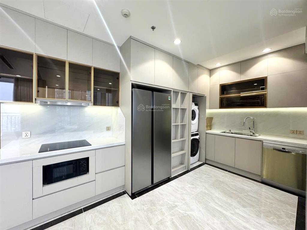 Cho thuê căn hộ 3pn, 3wc tại vinhomes central park, 34 triệu, 120 m2, giá ưu đãi, view đẹp