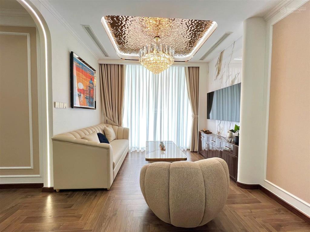 Bán cc vinhomes central park, 120m2, 3pn, 2wc, đầy đủ tiện nghi, uy tín