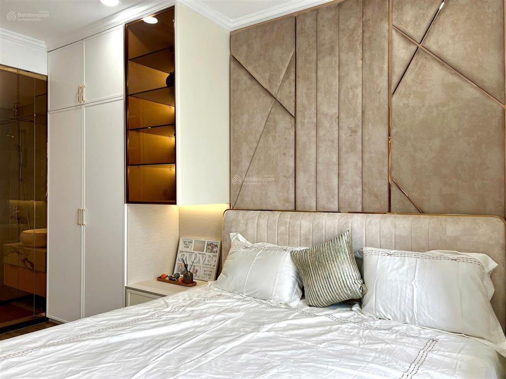 Bán cc vinhomes central park, 120m2, 3pn, 2wc, đầy đủ tiện nghi, uy tín