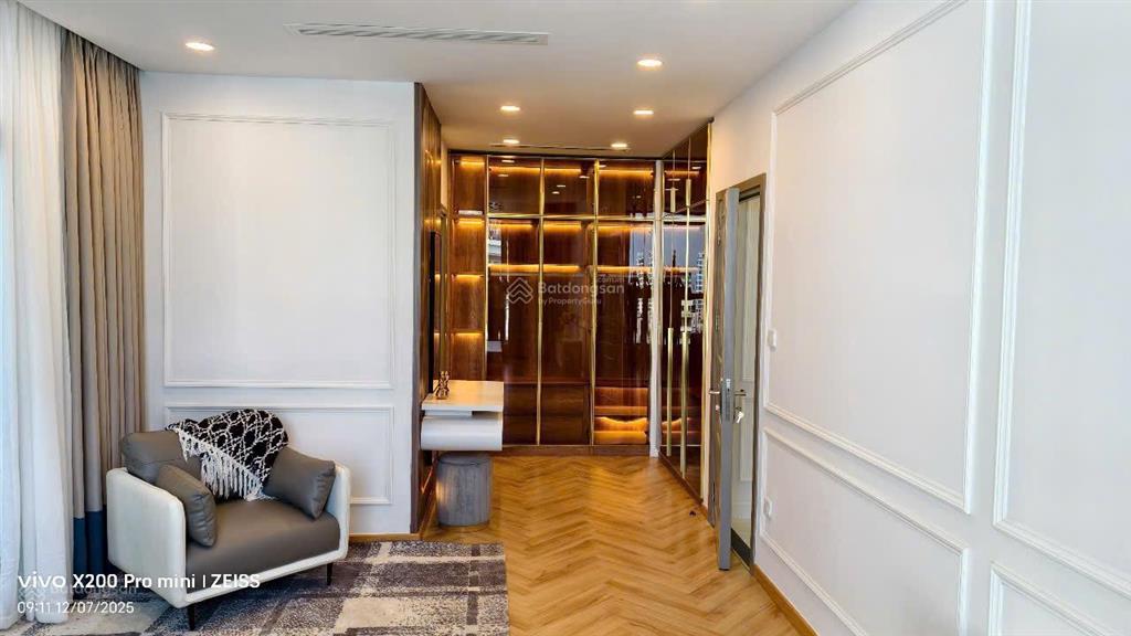 Bán căn hộ 4pn 3wc tại vinhomes central park, 22 tỷ, 160m2, q. bình thạnh, chỉ với nhiều tiện ích