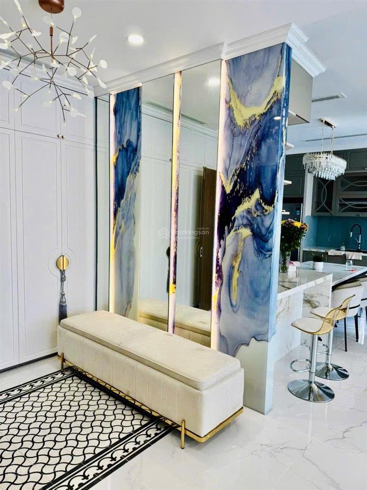 Bán căn hộ 4pn 3wc tại vinhomes central park, 22 tỷ, 160m2, q. bình thạnh, chỉ với nhiều tiện ích
