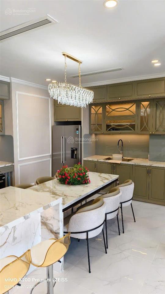 Bán căn hộ 4pn 3wc tại vinhomes central park, 22 tỷ, 160m2, q. bình thạnh, chỉ với nhiều tiện ích