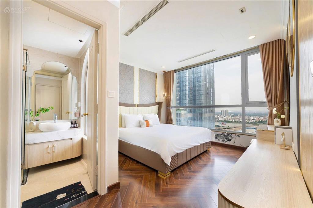 Cho thuê căn hộ chung cư dt 126m2 giá tốt chỉ với 28 triệu vnd tại vinhomes central park