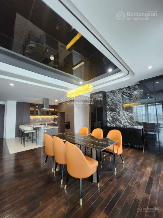 Chủ đi định cư bán gấp căn penthouse 5pn 4wc  dt 293m2 sổ hồng vĩnh viễn  vinhomes central park