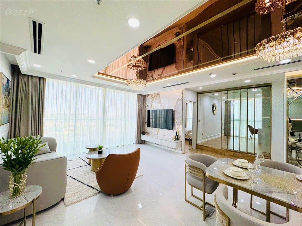 Bán gấp căn hộ 4pn tại vinhomes central park, 18tỷ dt 142m2