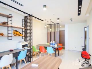 Chủ kẹt tiền bán 2pn, dt 82m2, giá tốt tại vinhomes central park