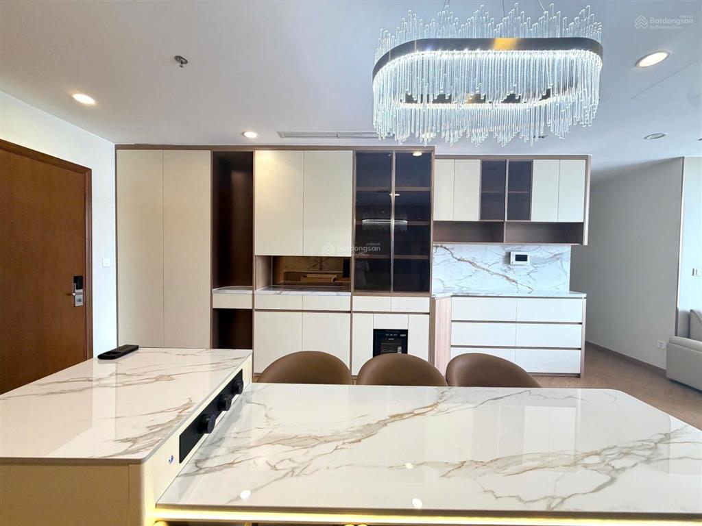 Chính chủ cho thuê liền 2pn, giá 20 triệu/tháng, diện tích 90m2 tại vinhomes central park