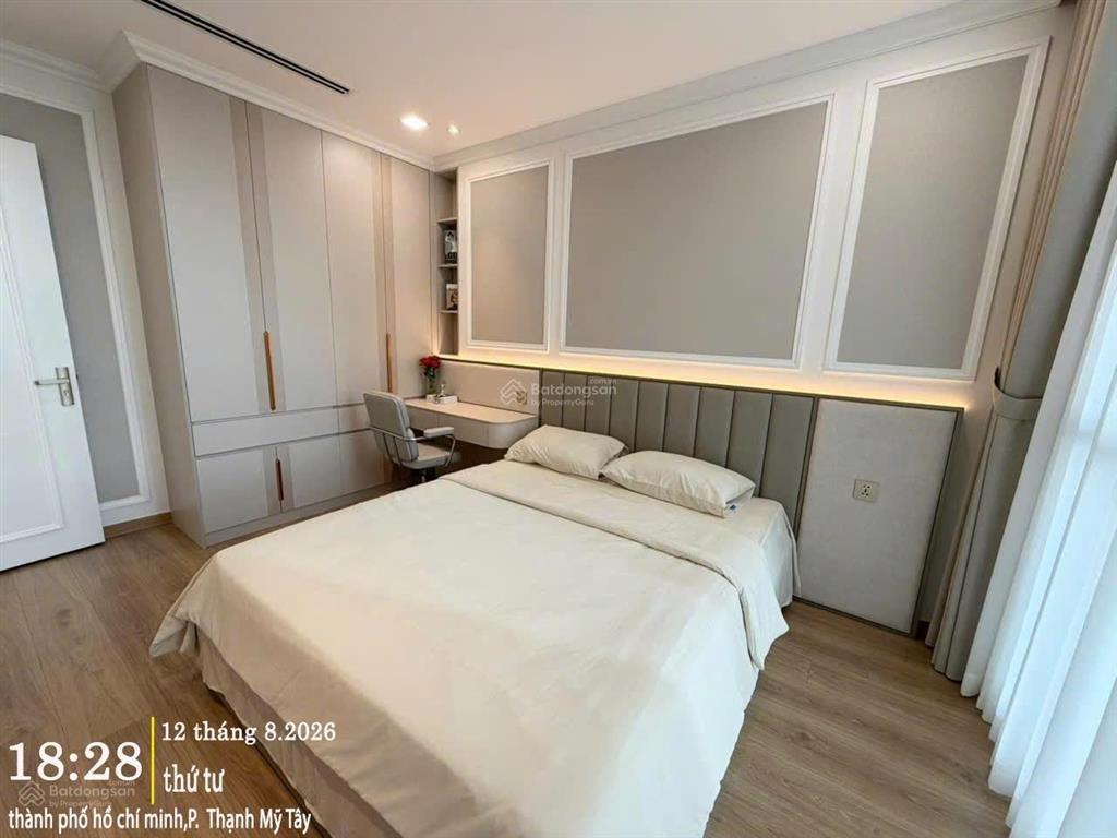 Căn hộ cc cho thuê ở vinhomes central park, 30 triệu vnd, 110 m2, view đẹp hàng hiếm tại bình thạnh