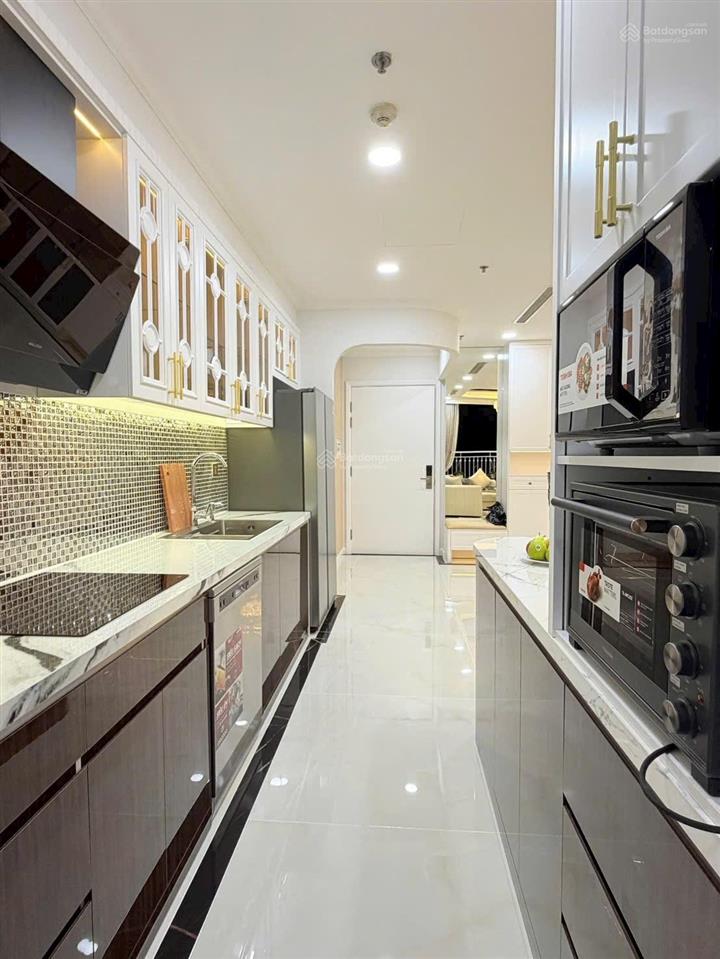 Chủ nhà có việc cần cho thuê 2pn giá 19 triệu/tháng, dt 85m2, tại vinhomes central park