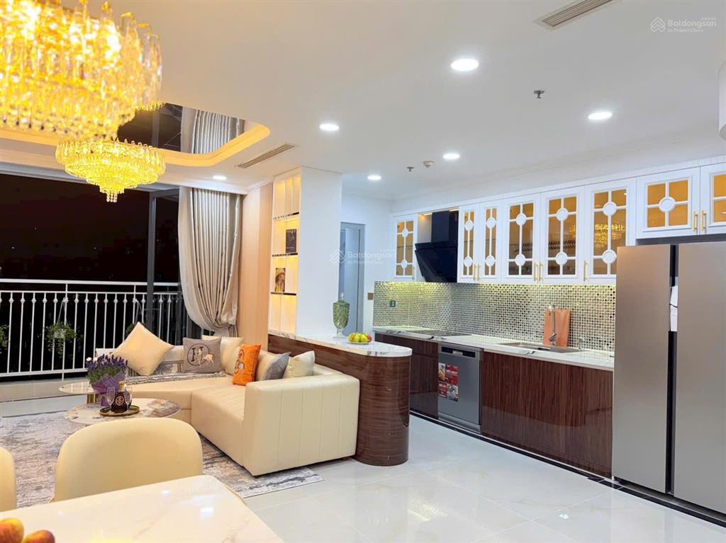 Chủ nhà có việc cần cho thuê 2pn giá 19 triệu/tháng, dt 85m2, tại vinhomes central park