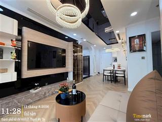 Cho thuê căn hộ 2pn, 85m2, 20 triệu vnd tại vinhomes central park, bình thạnh, hcm
