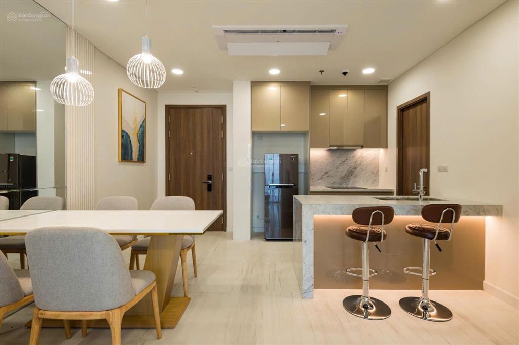 Bán căn hộ kingdom 101 2pn giá chỉ 7 tỷ | lầu cao view thoáng | nhà đẹp vào ở ngay