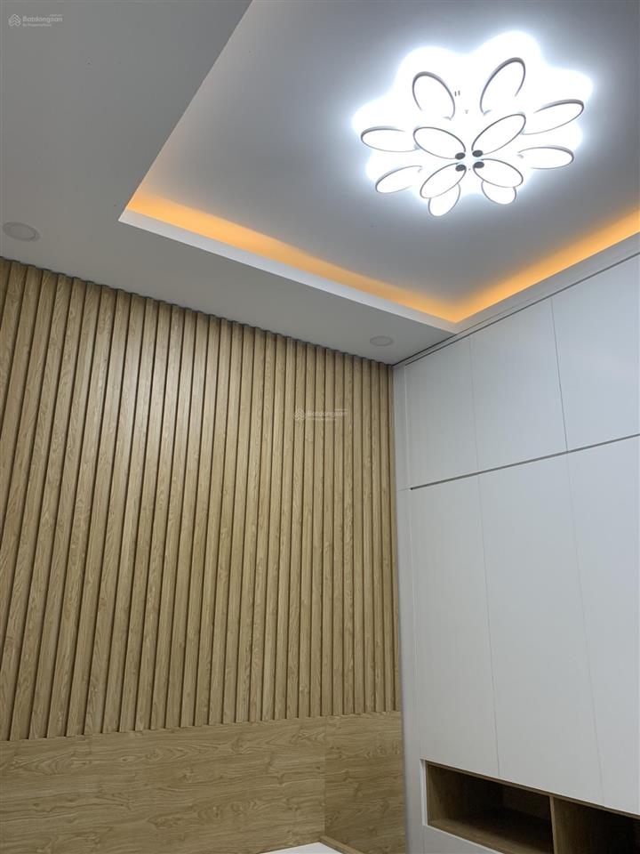 Biệt thự nhà mặt tiền kinh doanh siêu đỉnh ngay chợ gò công  full nội thất mới chỉ 8.5 tỷ.