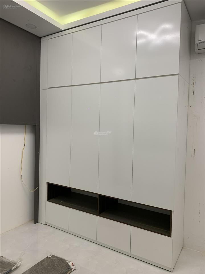 Biệt thự nhà mặt tiền kinh doanh siêu đỉnh ngay chợ gò công  full nội thất mới chỉ 8.5 tỷ.