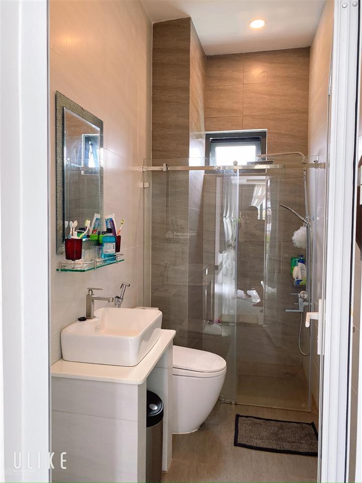 Biệt thự nhà mặt tiền kinh doanh siêu đỉnh ngay chợ gò công  full nội thất mới chỉ 8.5 tỷ.