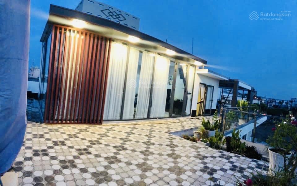 Biệt thự nhà mặt tiền kinh doanh siêu đỉnh ngay chợ gò công  full nội thất mới chỉ 8.5 tỷ.