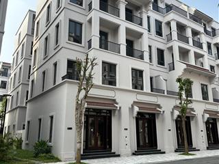 Cắt lỗ xẻ khe ánh dương giá 21,5tỷ bao phí