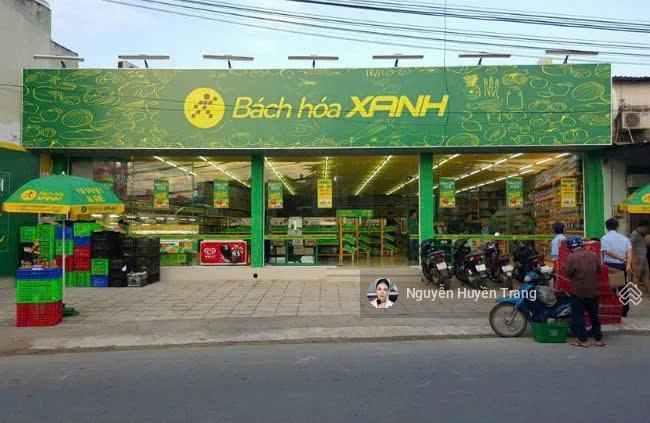 Chỉ 100tr/m2 sở hữu ngay góc 2mt quốc lộ 13 đoạn nổi bật sát đh luật ngang 37m  1.400m2 giá 140 tỷ