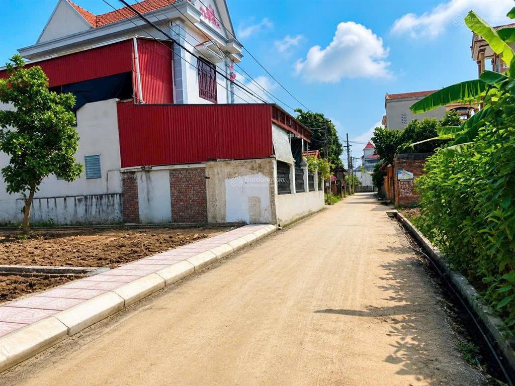 Chính cô chủ nhà gửi em lô đất 88m2 sẵn sổ tại chương mỹ, ô tô tránh giá đầu tư 1,8 tỷ