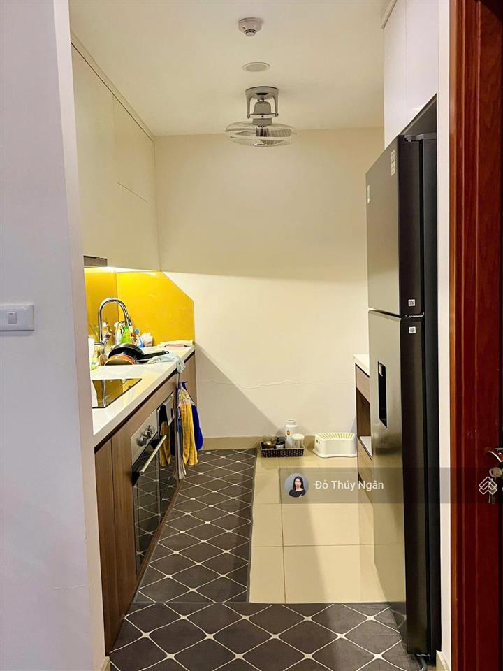 Cc bán căn hộ 3pn 2wc 100m2, sẵn sổ full đồ tầng 15 dự án goldmark giá 8,6 tỷ.  ms ngân