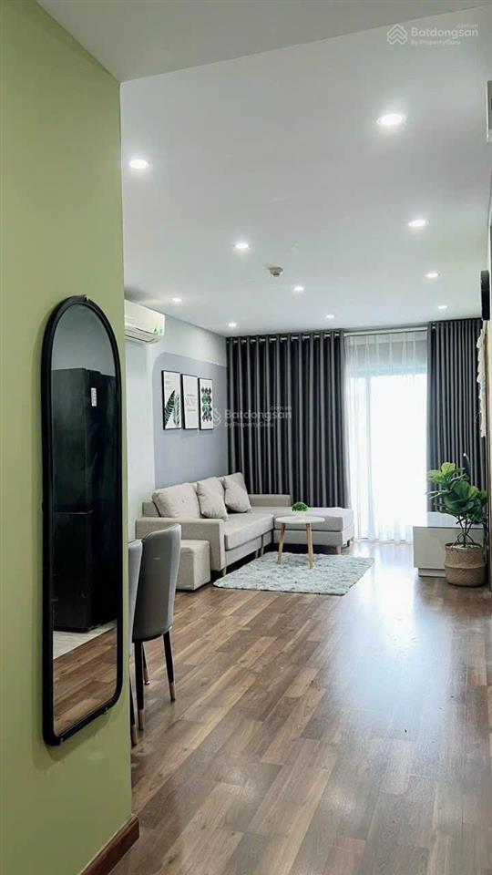 Bán căn 2n2wc 78m, tầng trung r3, view thoáng, có đồ giá 6,5 tỷ goldmark. e ms ngân