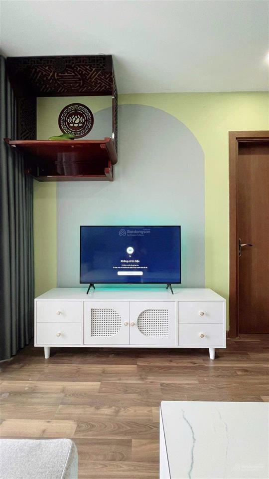 Bán căn 2n2wc 78m, tầng trung r3, view thoáng, có đồ giá 6,5 tỷ goldmark. e ms ngân
