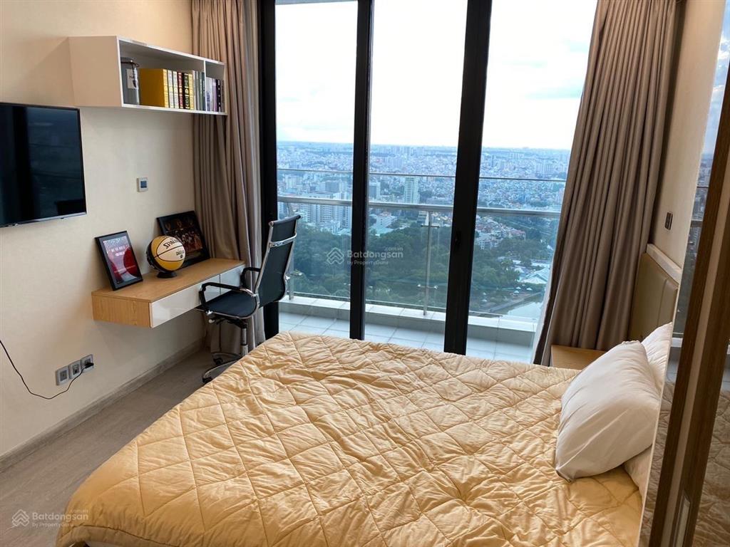 Bán cc 3pn + 2wc tại vinhomes golden river ba son, 26 tỷ, 109m2, view đẹp, nhiều tiện ích
