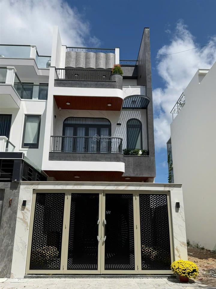 Bán nhà mới xây full nội thất hiện đại kđt mỹ gia gói 3 đường số 47 giá 9 tỷ 250 bao thuế phí