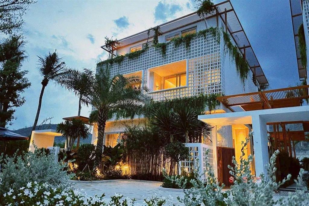 Bán biệt thự biển la tiên. bãi tắm biển riêng, bàn giao full nội thất  quý 4/2027 nhận bàn giao