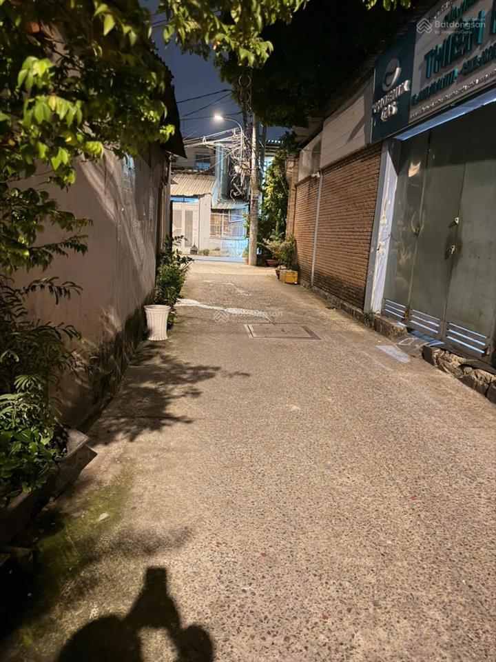88m2  shr  5,8 tỷ  nguyễn văn quá 1/ hẻm ô tô  có 10 phòng trọ full