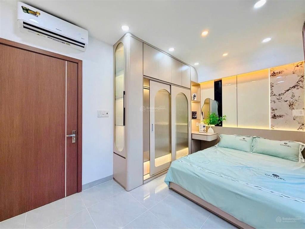 52m2  shr  6,3 tỷ  hoàng bật đạt tân bình, 3 tầng btct, tặng full nội thất