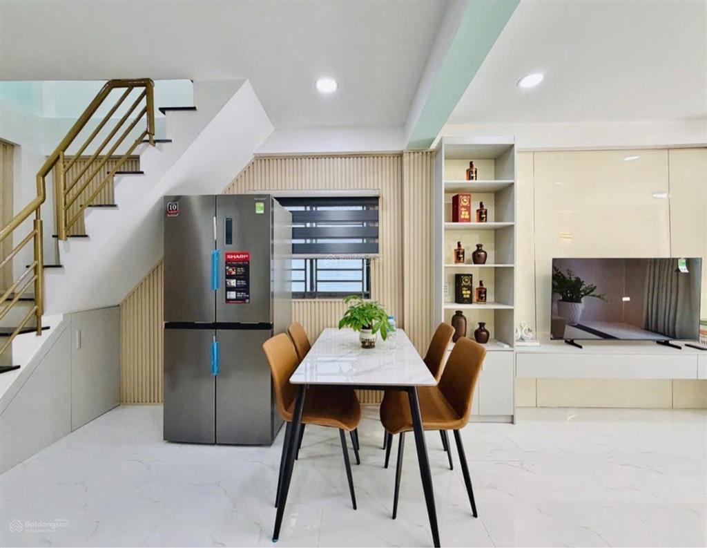 4x9m  shr  4,78 tỷ  quang trung, nhà mới đẹp sát siêu thị emart